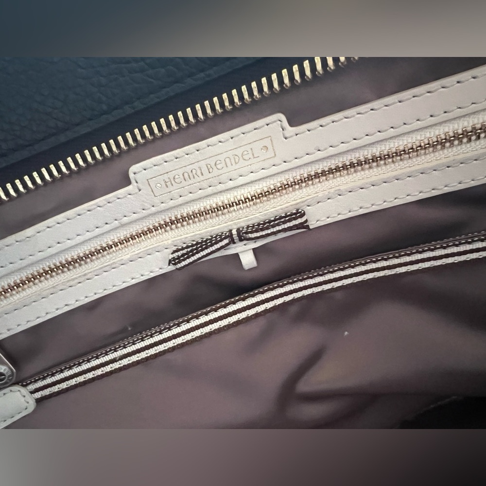 Black leather Henri Bendel bag good condition - Picture 5 of 11